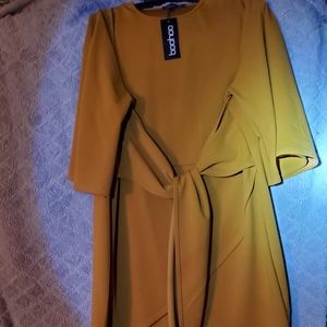 🚫SOLD🚫Boohoo Kimono sleeve tie waist wrap